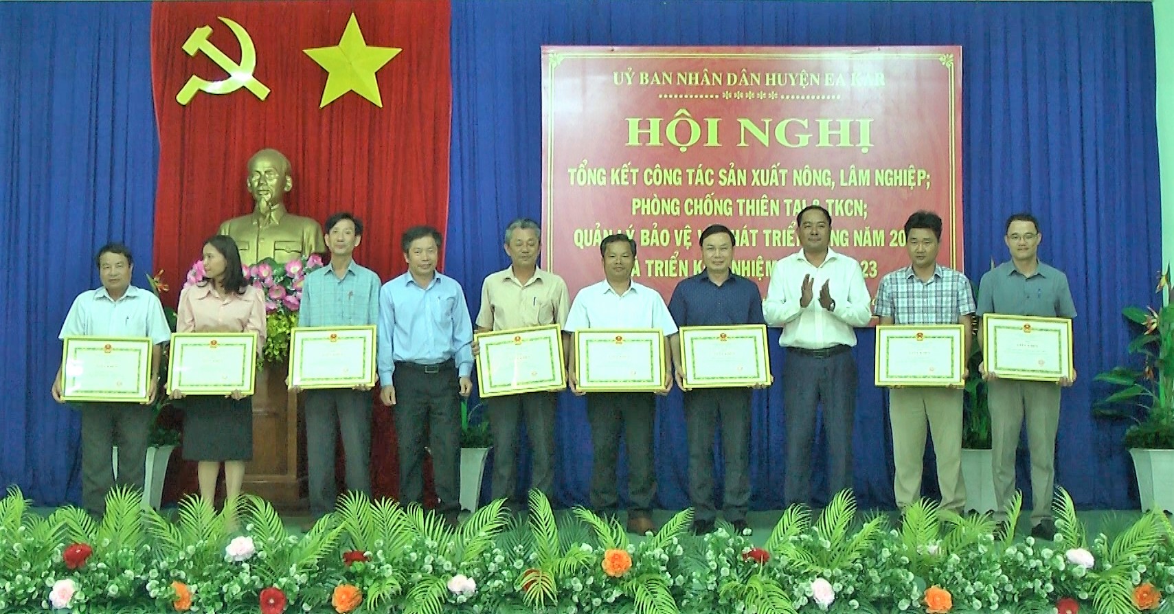 Tổng kết Nông nghiệp năm 2022.00_03_29_15.Still018
